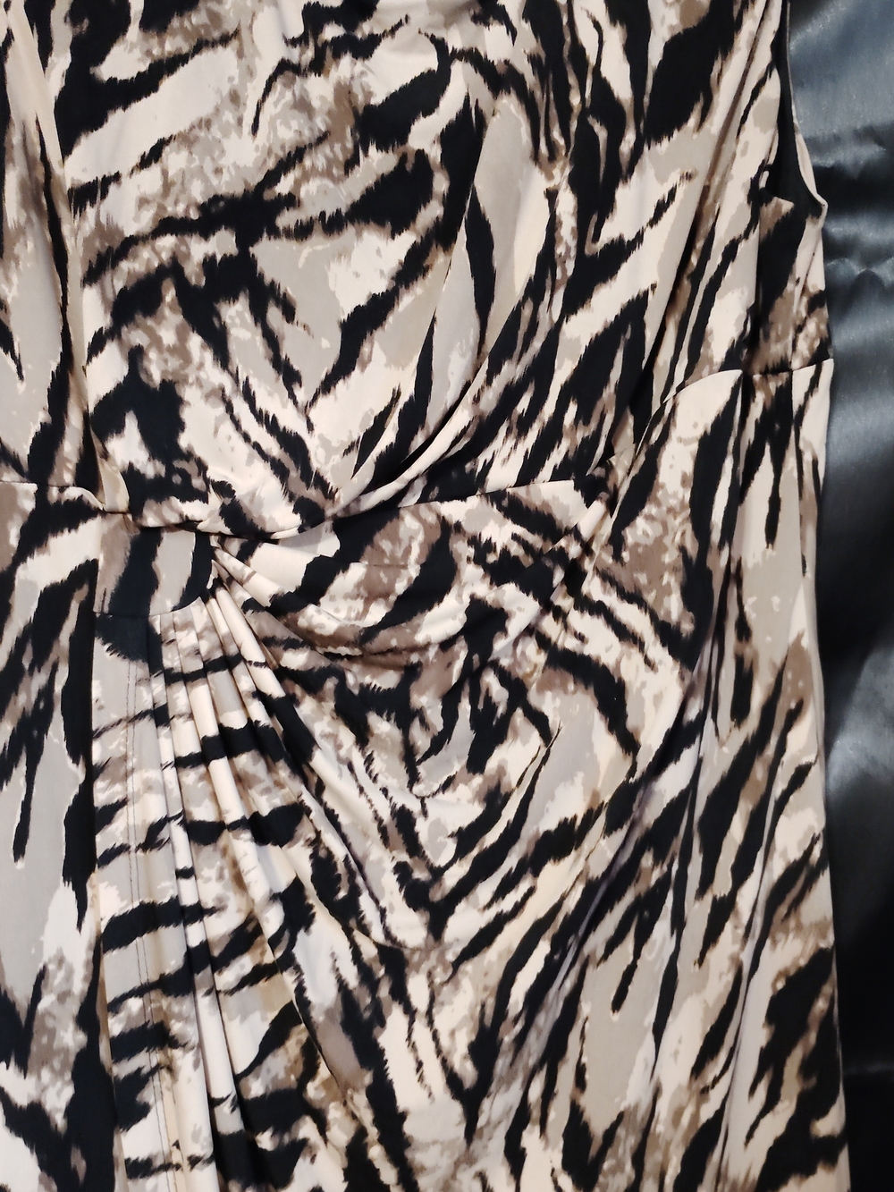 Black and Tan Dress with side rushing - Picture 2 of 5